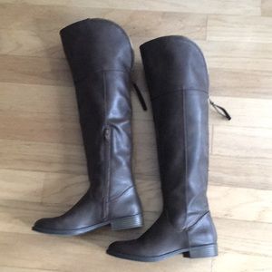 MOSSIMO Women’s knee high 👢